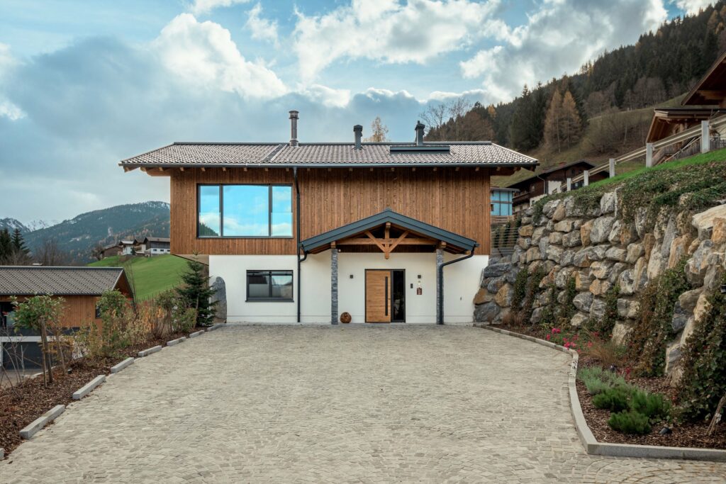 deutinger-projektentwicklung-baumanagement-generalunternehmen-immobilien-salzburg-MFH-Grossarl-Wagnermeyer-1