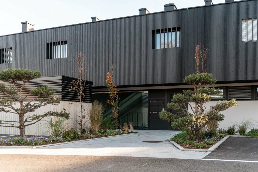 deutinger-projektentwicklung-baumanagement-generalunternehmen-immobilien-salzburg-Wohnanlage-Tsetinis-Anif-3